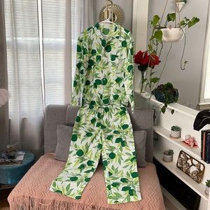 NWTs PrintFresh Lime Print PJs S